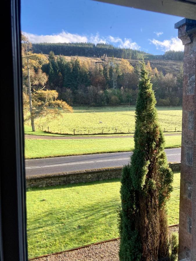 Great Glen Hostel Spean Bridge Exterior photo